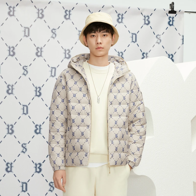 波司登【新号补贴】2023款秋冬连帽情侣款老花轻薄羽绒服B30131013