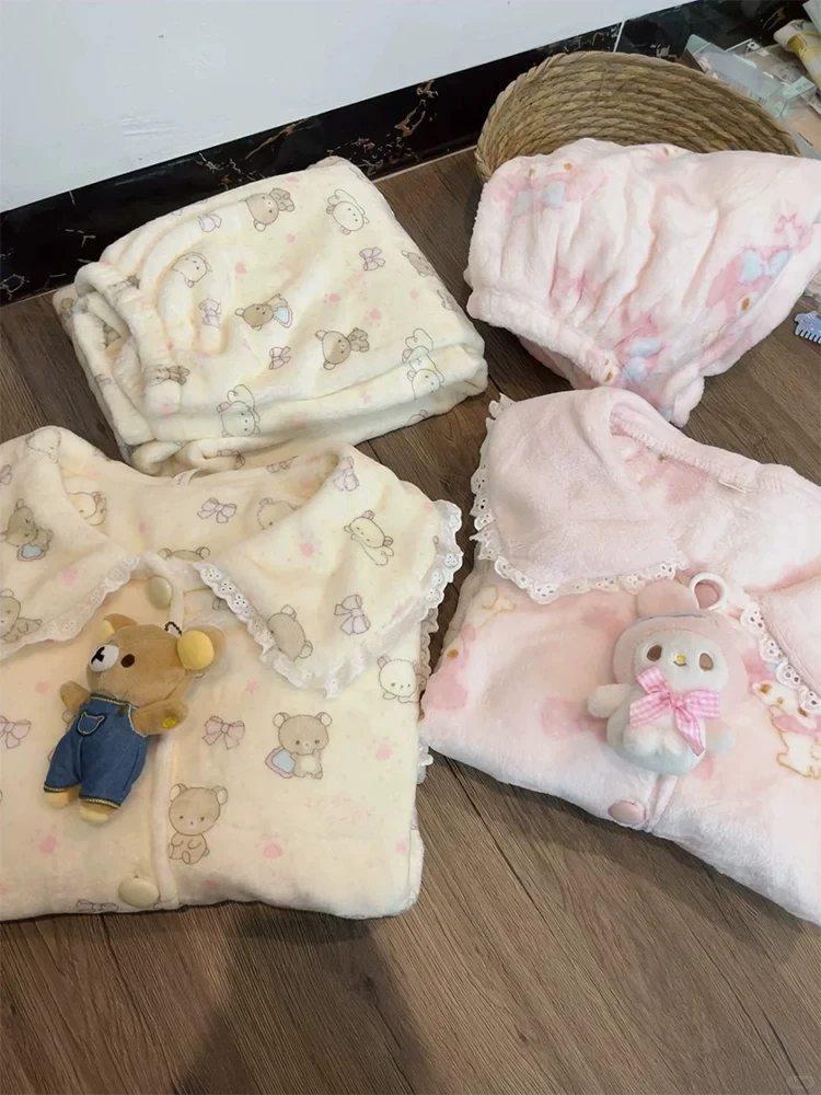可爱轻松熊娃娃领睡衣女款秋冬季珊瑚绒加厚保暖法兰绒卡通家居服