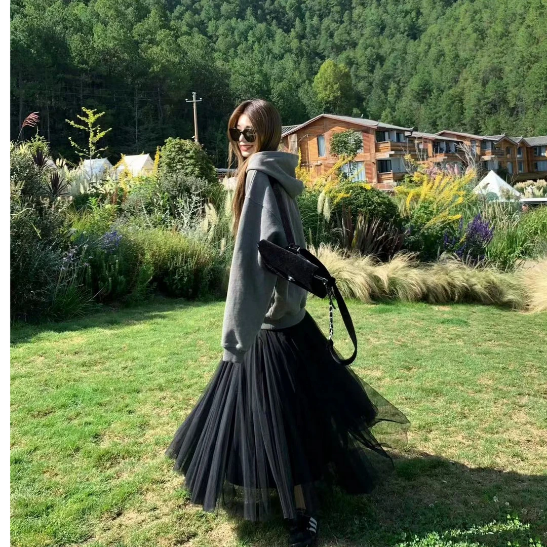 2024早秋新款时尚灰色卫衣显瘦气质百搭赫本风中长款秋季休闲上衣