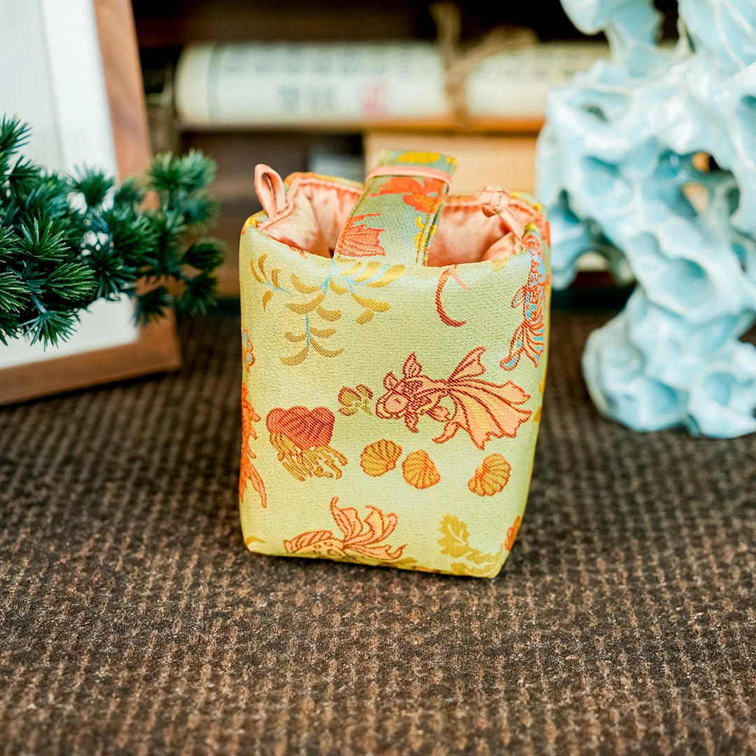 【慢蓝】金鱼水藻黄绿织锦mini小在野茶事包   MLS333