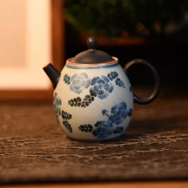 【朴云堂】芙蓉花缤纷壶黑盖175ml  PYS374