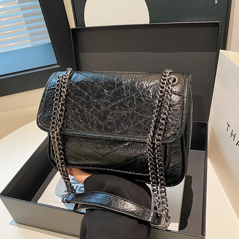 小众设计流浪包包女新款时尚邮差包单肩腋下女包