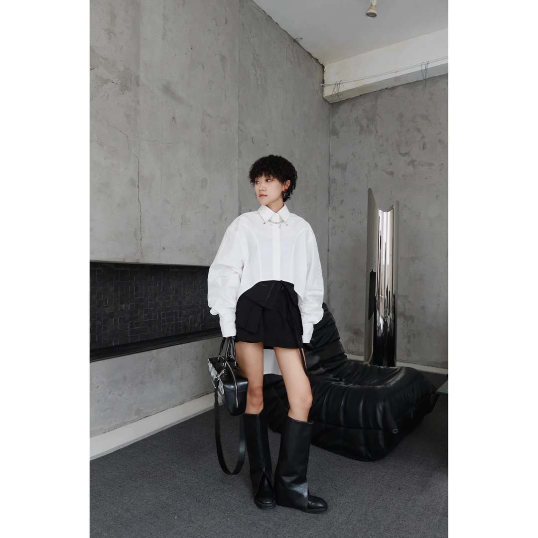 前短后长蝴蝶袖衬衫