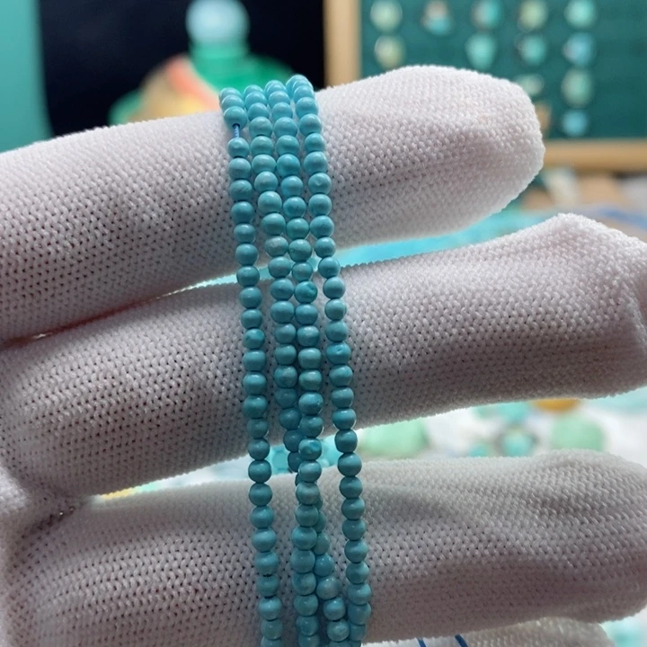 绿松石颈饰未镶嵌