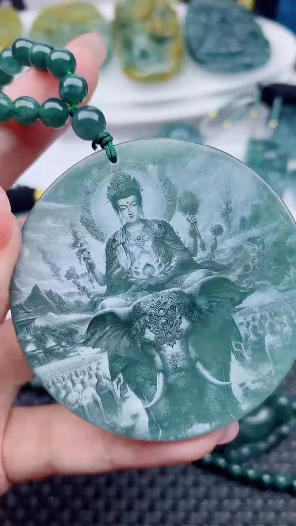 【闪购商品】翡翠吊坠(赠链)未镶嵌多样性发货随机一件发货