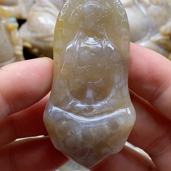 硅化珊瑚（珊瑚玉）颈饰未镶嵌