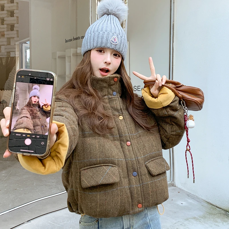 短款加厚羽绒外套加绒冬季新款设计感羊毛拼接保暖白鸭绒羽绒服