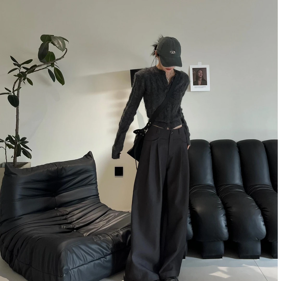 2025早秋时尚打底针织衫休闲显瘦百搭设计感小众打底针织气质长袖