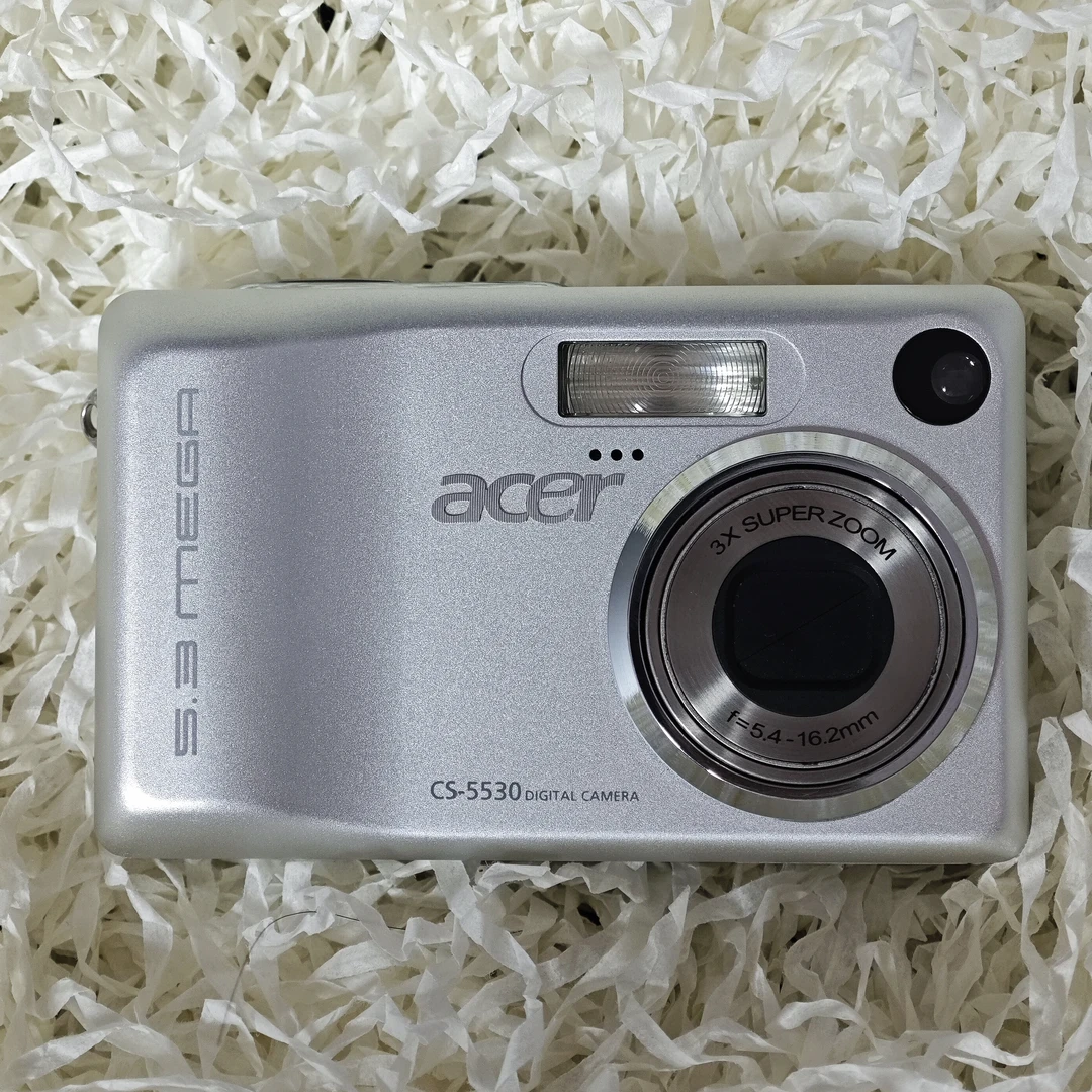 99新 acer/宏碁 CS5530C数码相机银色518万像素3倍速变焦