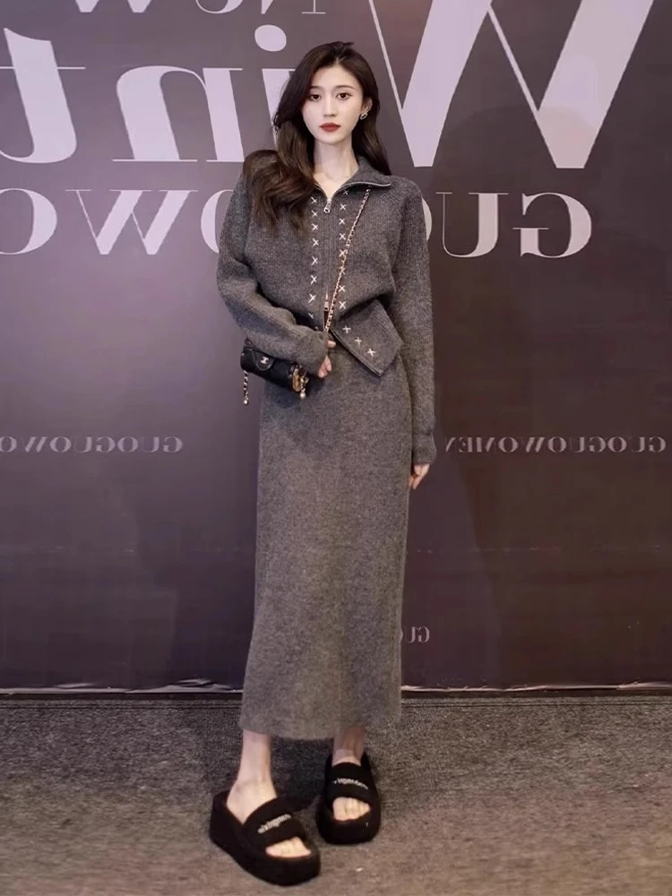 2024网红爆款套装女秋冬时尚洋气盐系轻熟高级感毛衣半身裙两件套