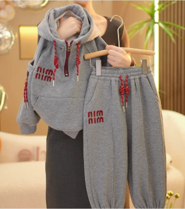 【现货在仓】2025新款儿童秋冬韩版连帽加绒加厚洋气休闲套装