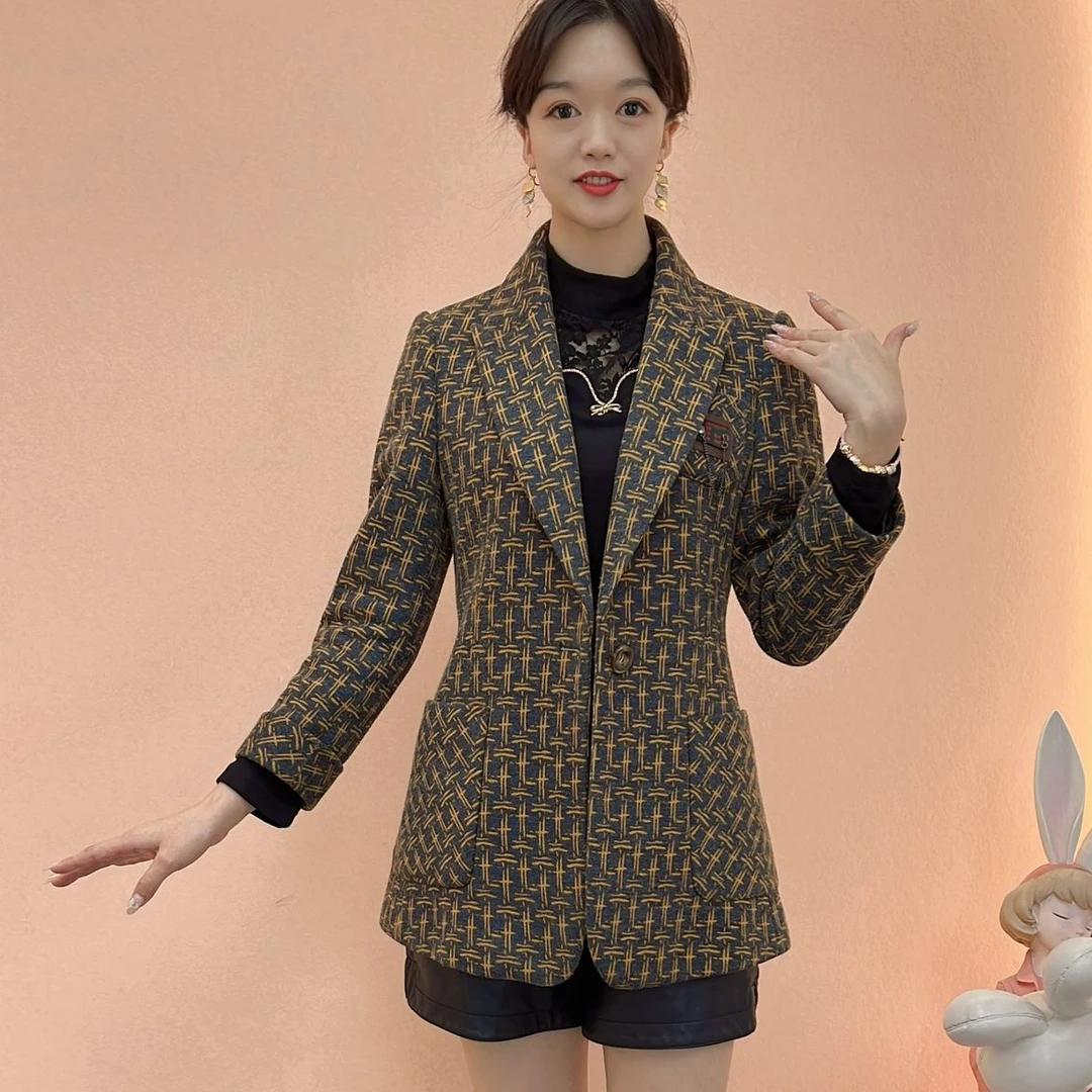 【娜魅女装】春秋新款显瘦气质百搭小外套时尚洋气通勤女士上衣