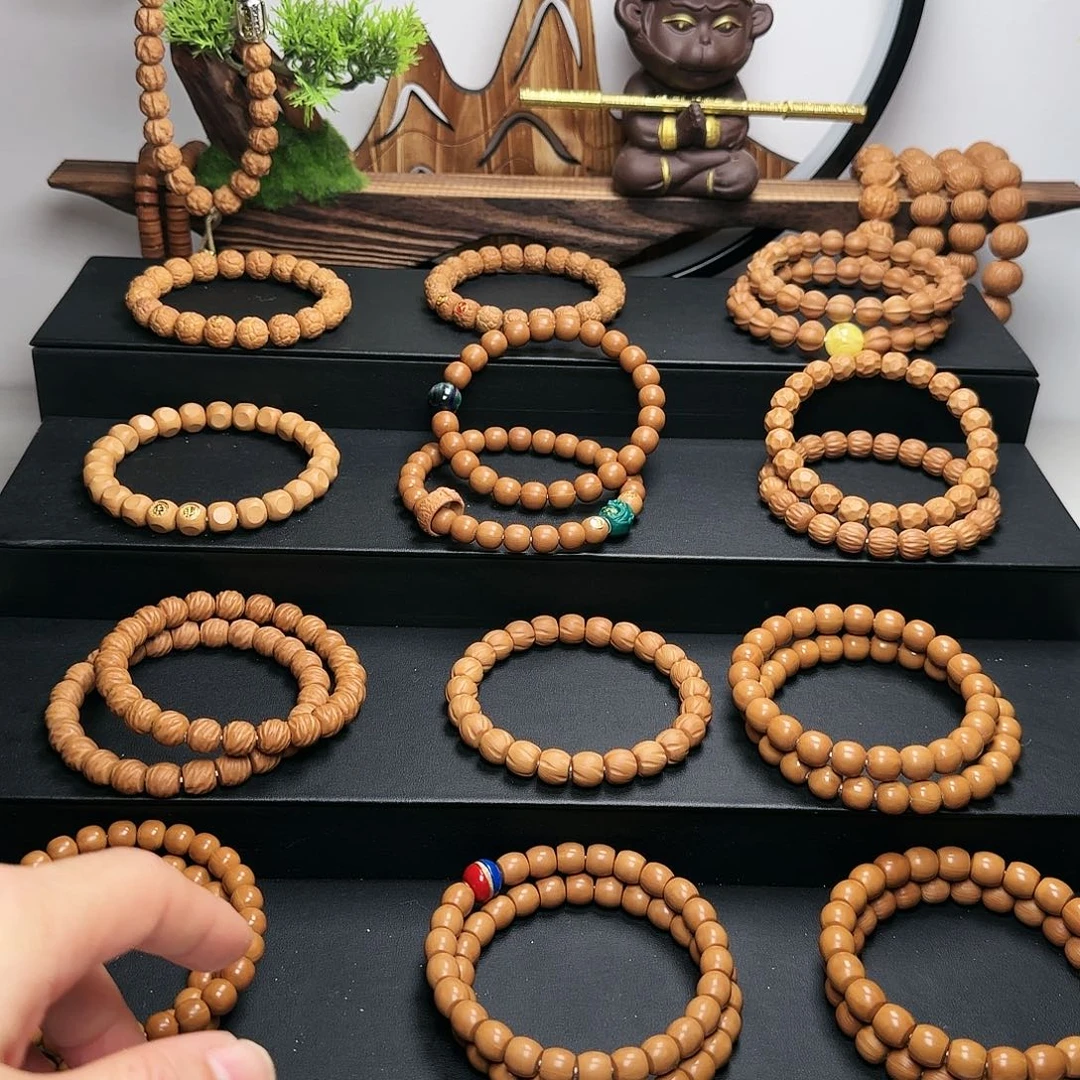 李**.原皮原色，猴头手串