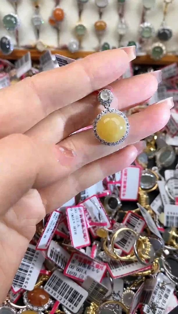 【闪购商品】翡翠戒指银S925镶嵌3333333    5
