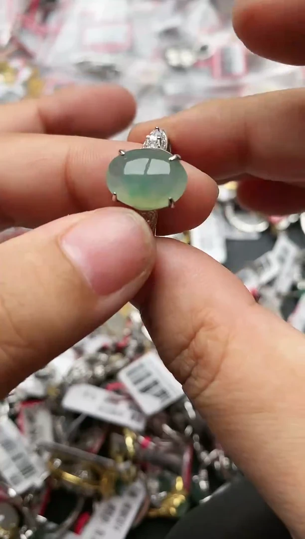 【闪购商品】翡翠颈饰银S925镶嵌4444444   0