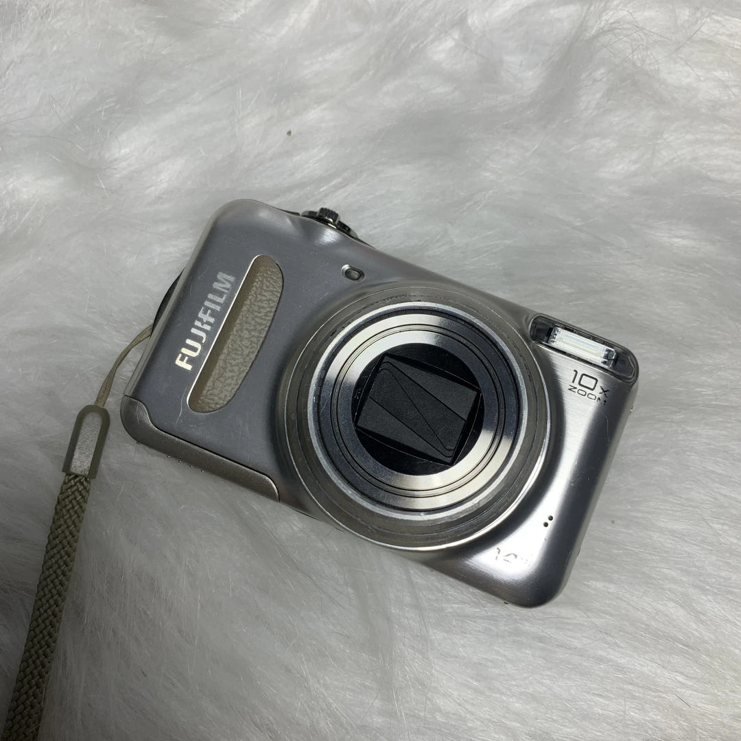 9新 Fujifilm/富士 富士t305 1400w像素 10倍光学变焦
