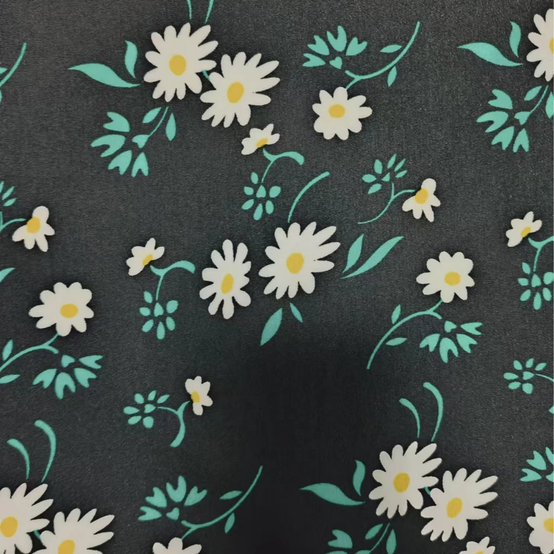 双绉花瑶黑底小碎花面料（买3米布包邮）（不支持七天无理由退换）