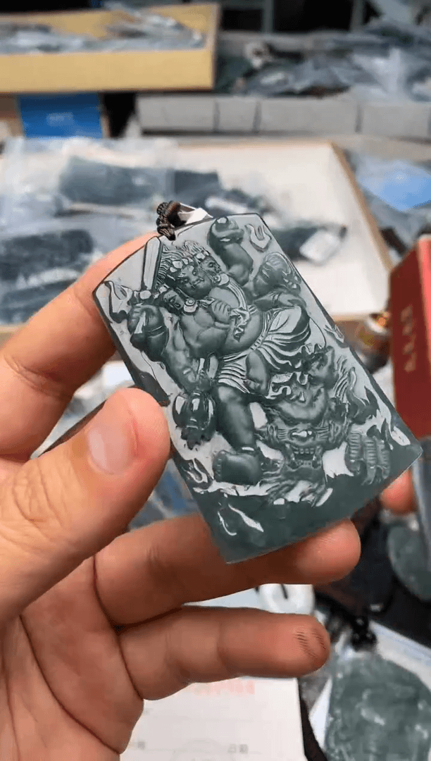 【闪购商品】翡翠颈饰未镶嵌多人