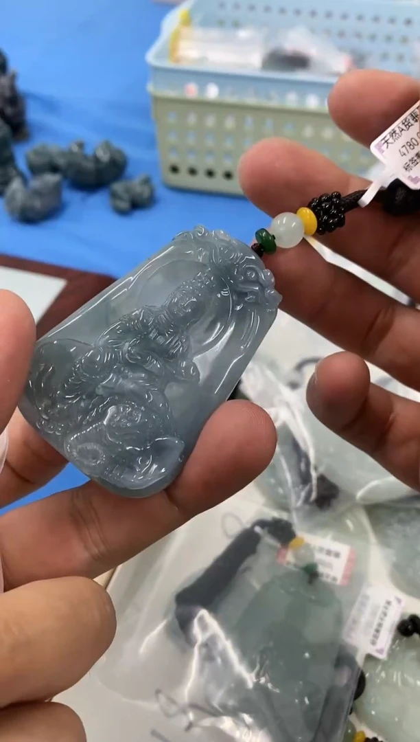 【闪购商品】翡翠颈饰未镶嵌多人
