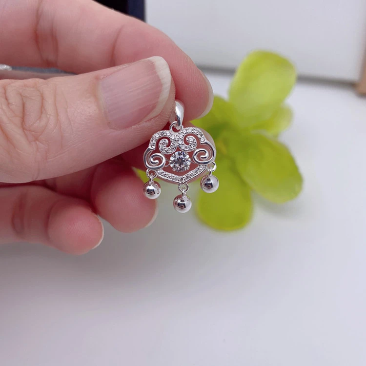 吊坠足银 足银990灵动祥云锁吊坠 精致时尚 本月新品（不含项链）