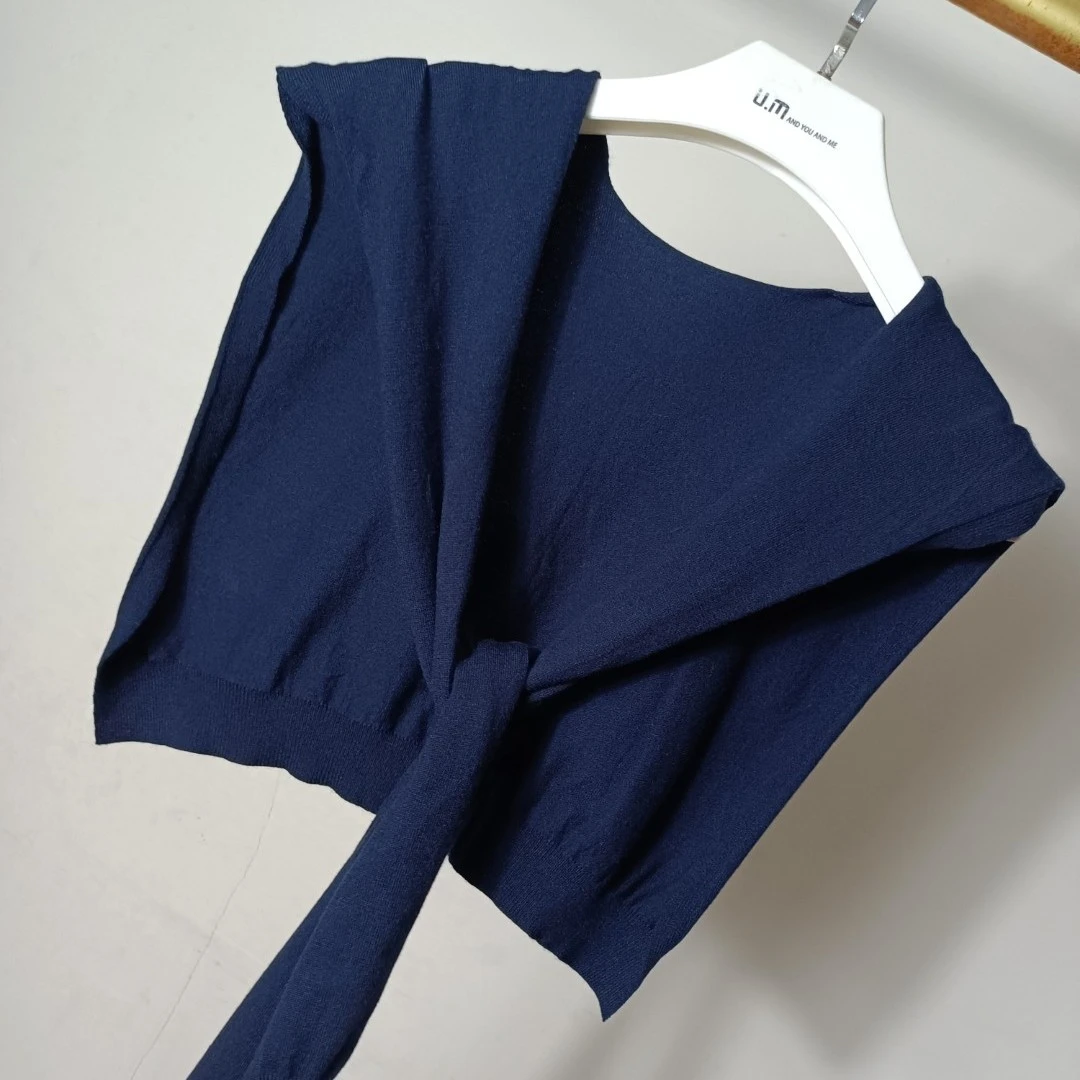 纯色大片针织披肩纯色针织加厚加大百搭披肩护背时尚穿搭