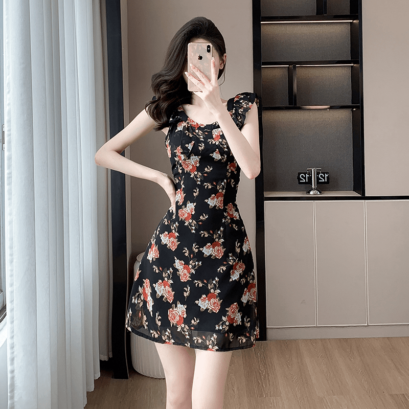 liuyiduo/刘伊朵 Y5079连衣裙小飞袖宴会显瘦黑色碎花裙子