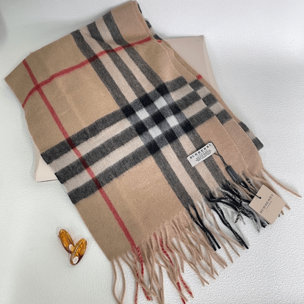 全新未使用 BURBERRY/博柏利 巴宝莉全新未使用围巾