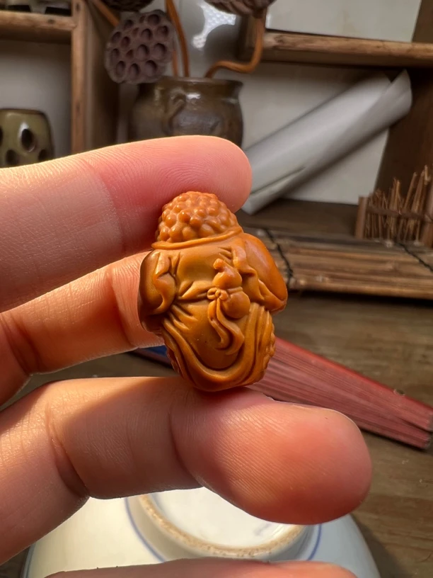 苏工核雕-逍遥蛤蟆大仙-尺寸2.1×2.9约