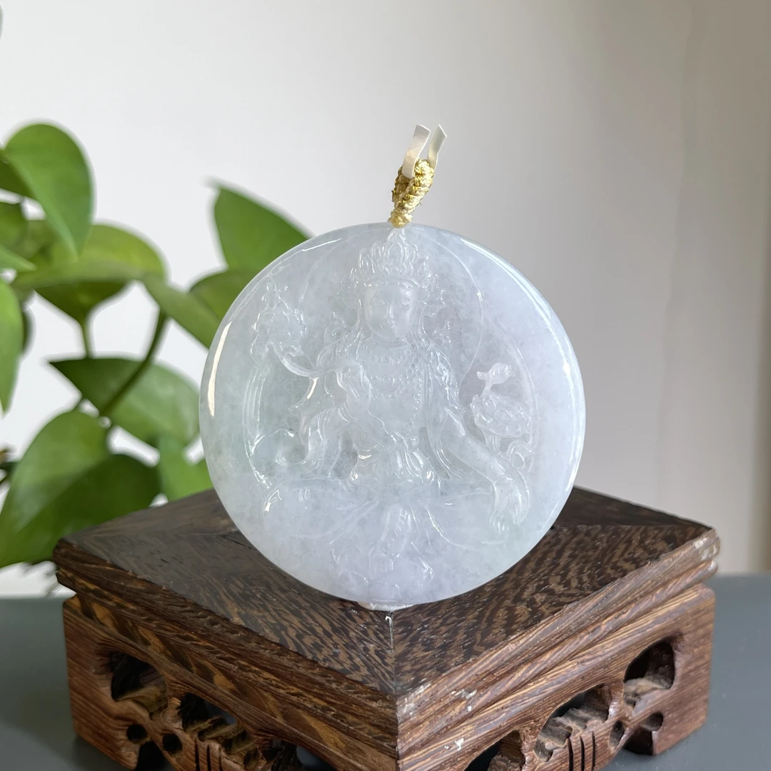 JMW26-011 天然翡翠缅甸A货 持莲观音