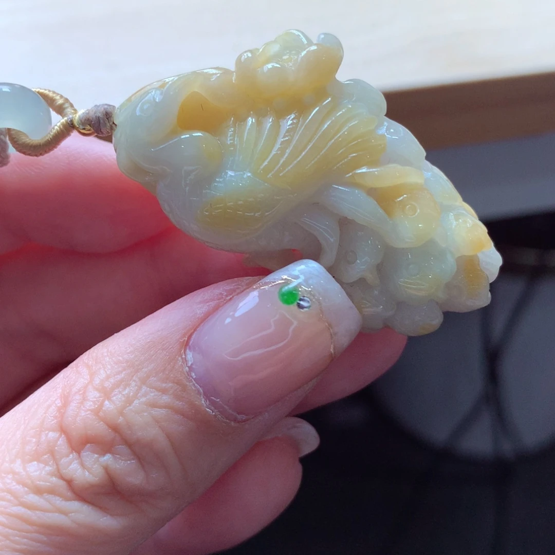 翡翠颈饰未镶嵌吊坠