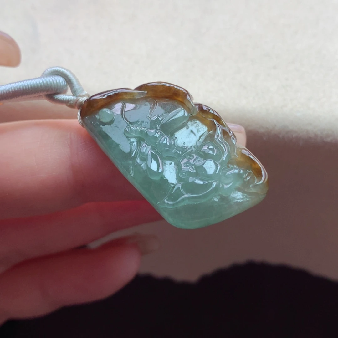 【闪购商品】翡翠吊坠未镶嵌