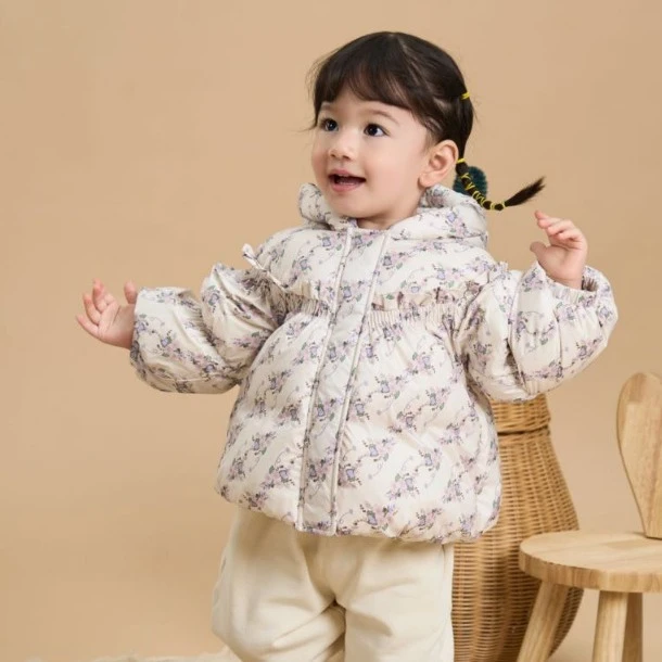 清货婴儿羽绒服女童冬季短款加厚外套2023新款保暖可爱潮