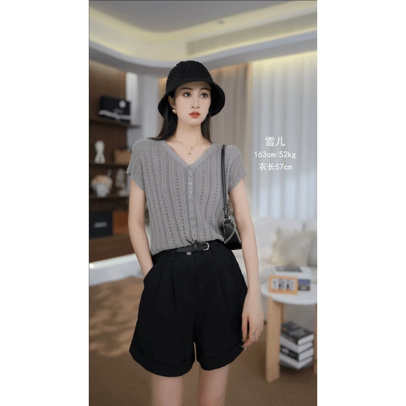 灰色V领小飞袖镂空针织短袖T恤女夏季高级感法式洋气时尚开衫上衣