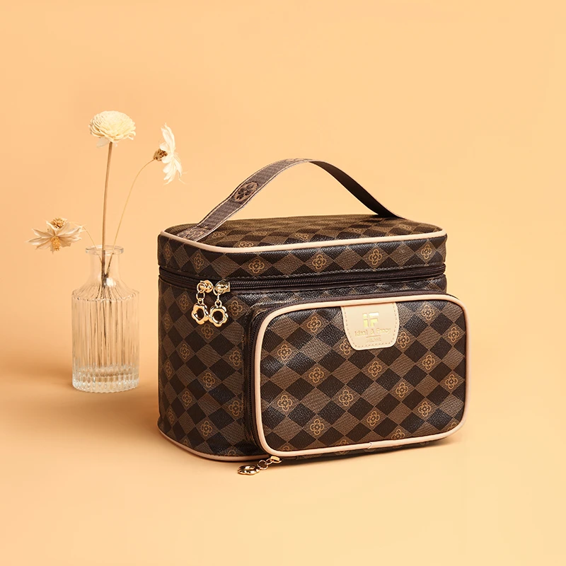 IF大容量化妆包多隔层化妆品收纳包便携折叠化妆包旅行出差化妆包