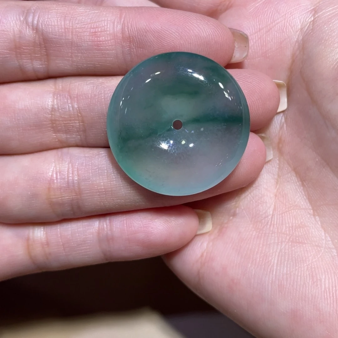 翡翠颈饰未镶嵌吊坠
