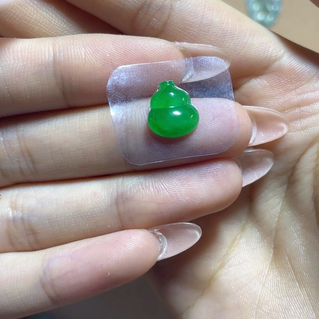 定制翡翠未镶嵌葫芦