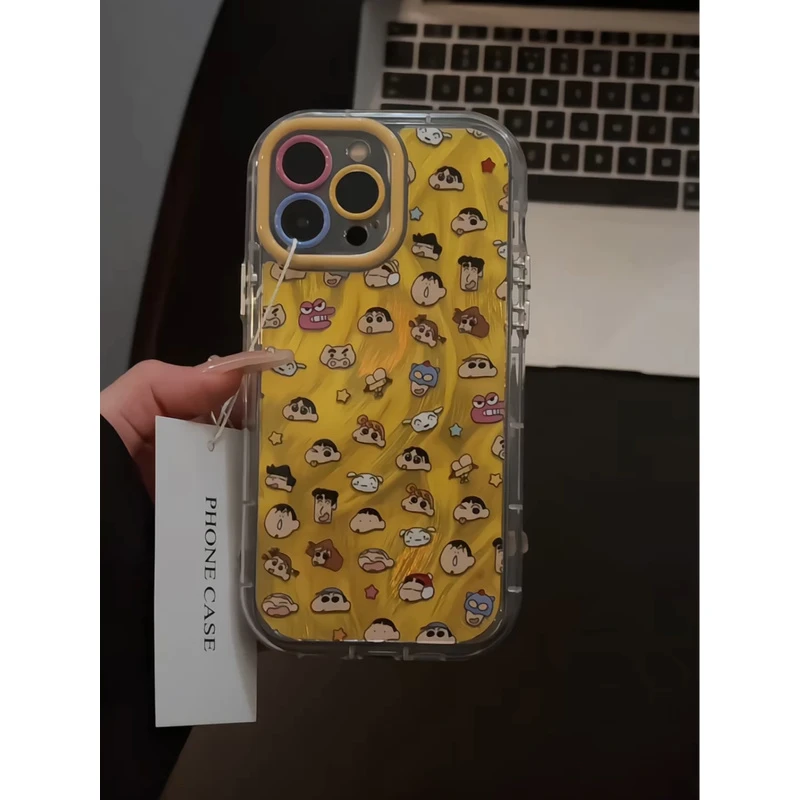 适用苹果羽纱奶油iPhone16手机壳opporeno满屏小新元素华为mate70