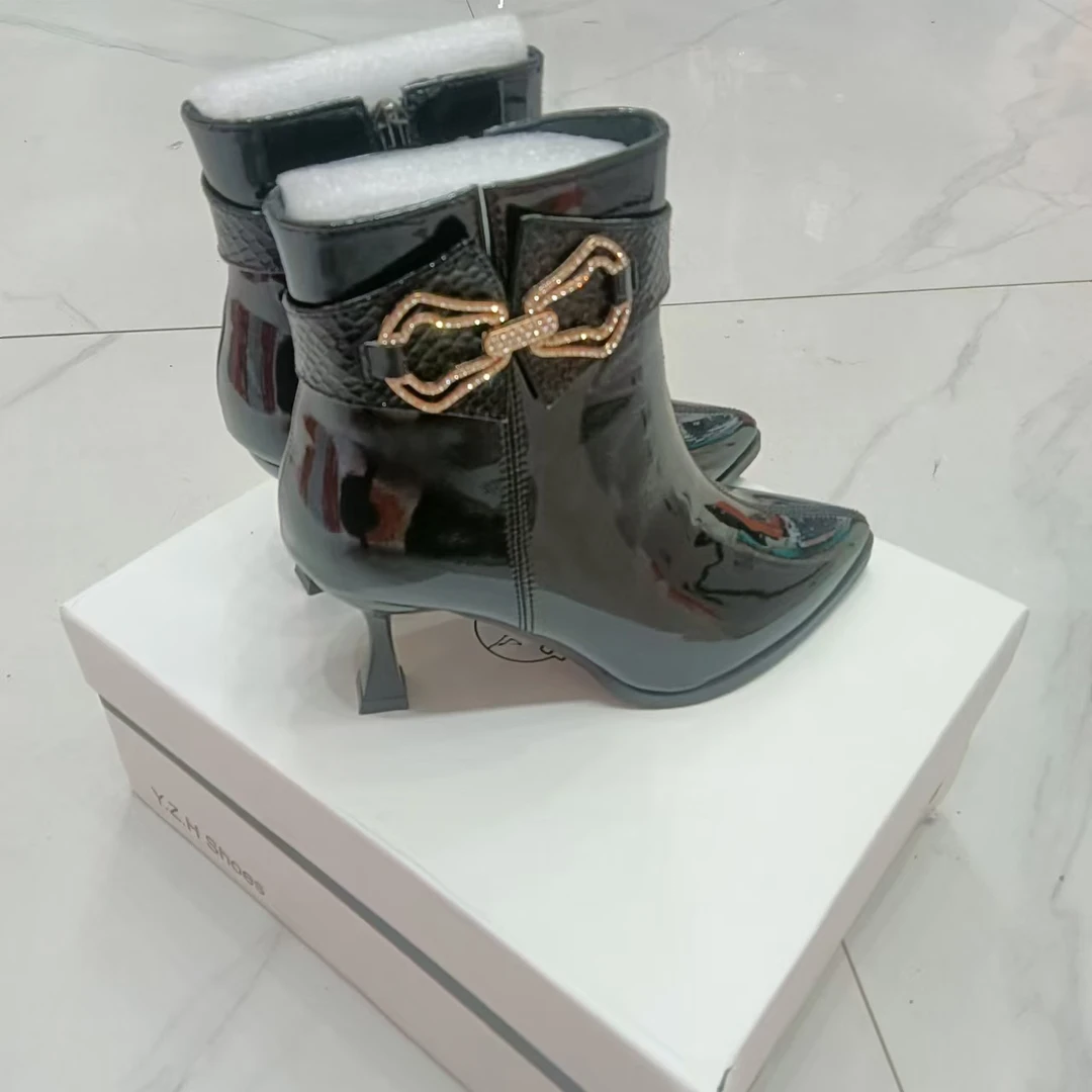 2024年新款细跟高跟鞋时尚加绒保暖冬季