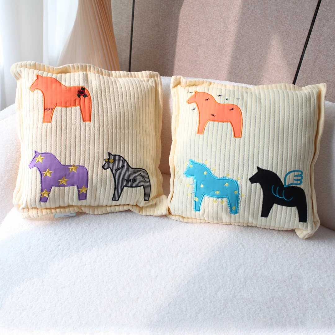 现货！2个装！简约风方形抱枕靠垫居家办公拉链可拆卸HH580午睡便携