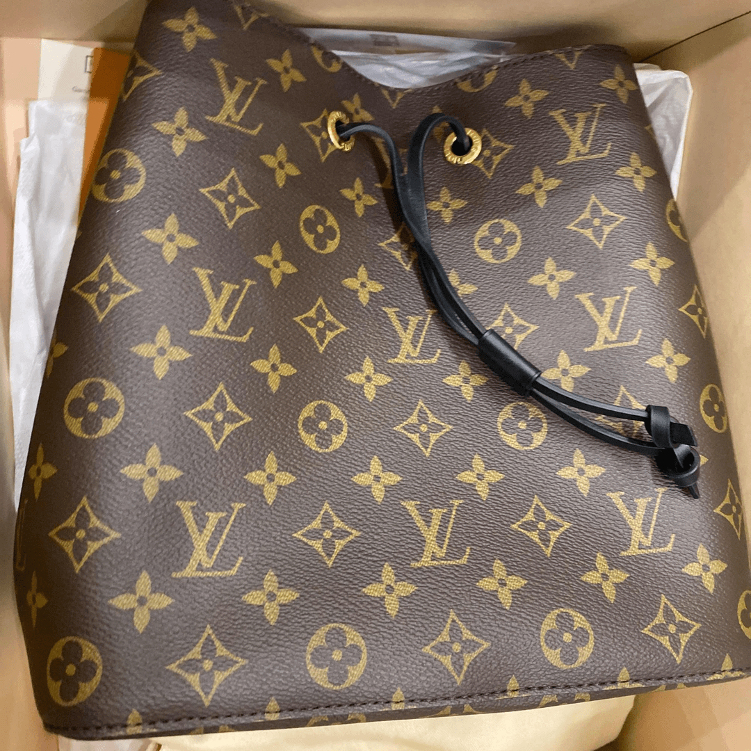 99新 LouisVuitton/路易威登 【桔夕三万专属】黑水桶/B17