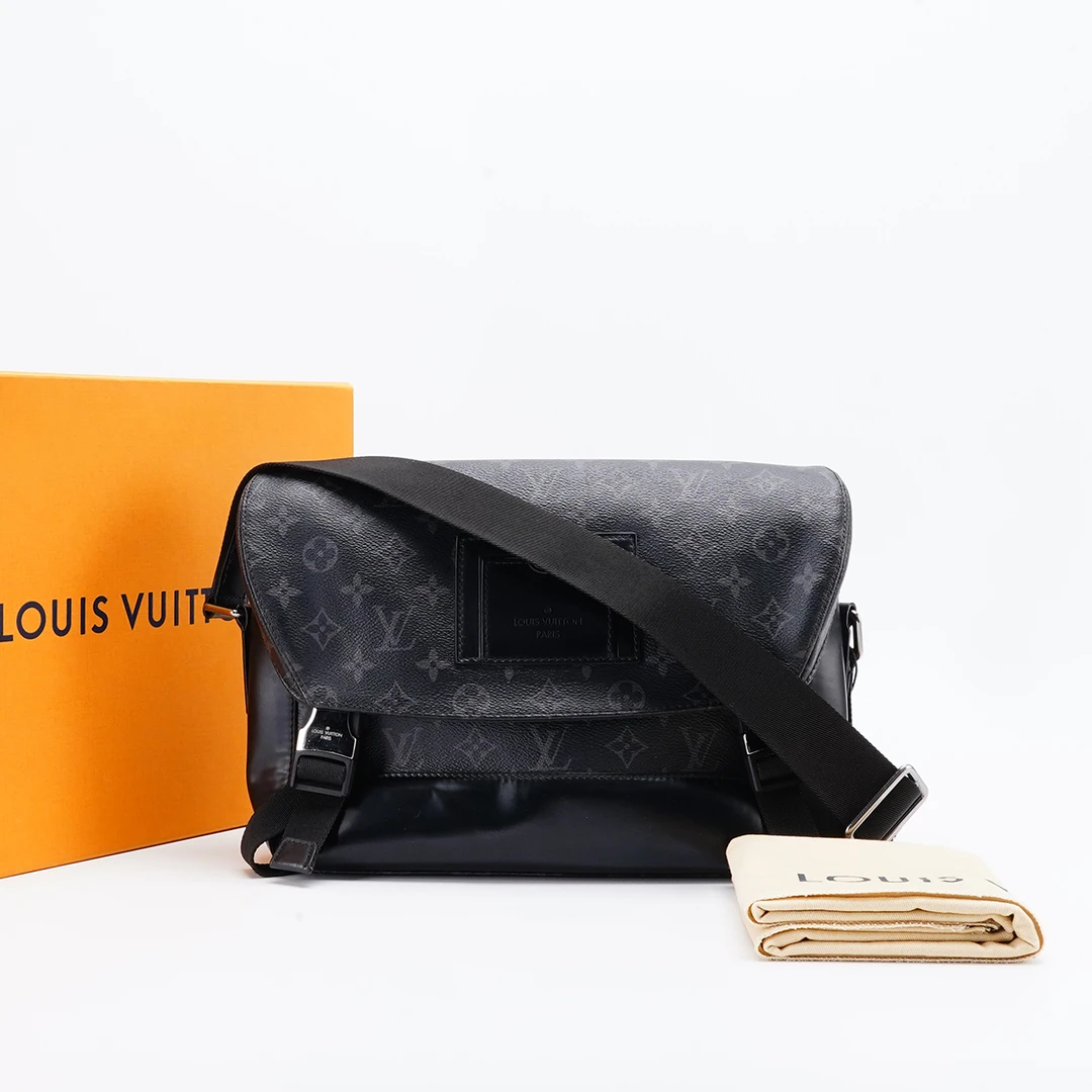 95新 LouisVuitton/路易威登 voyager男士邮差包/TS018598