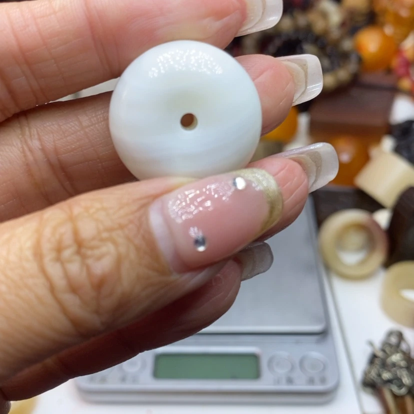 【闪购商品】吊坠树脂制品
