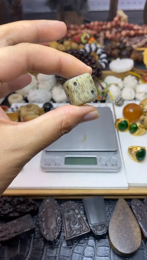 【闪购商品】筛子树脂制品001