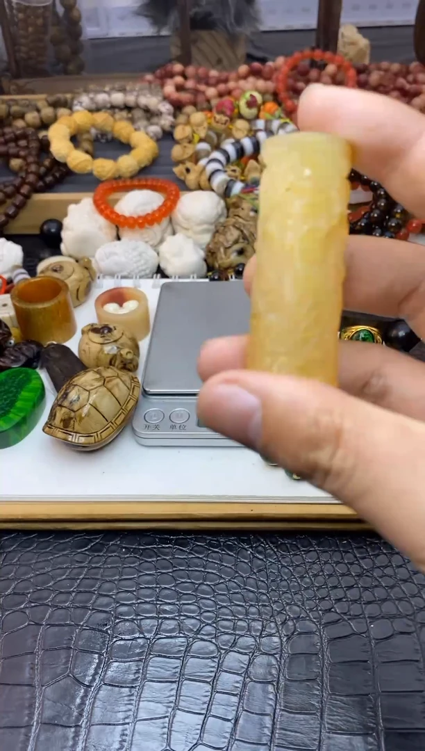 【闪购商品】羊树脂制品龙柱