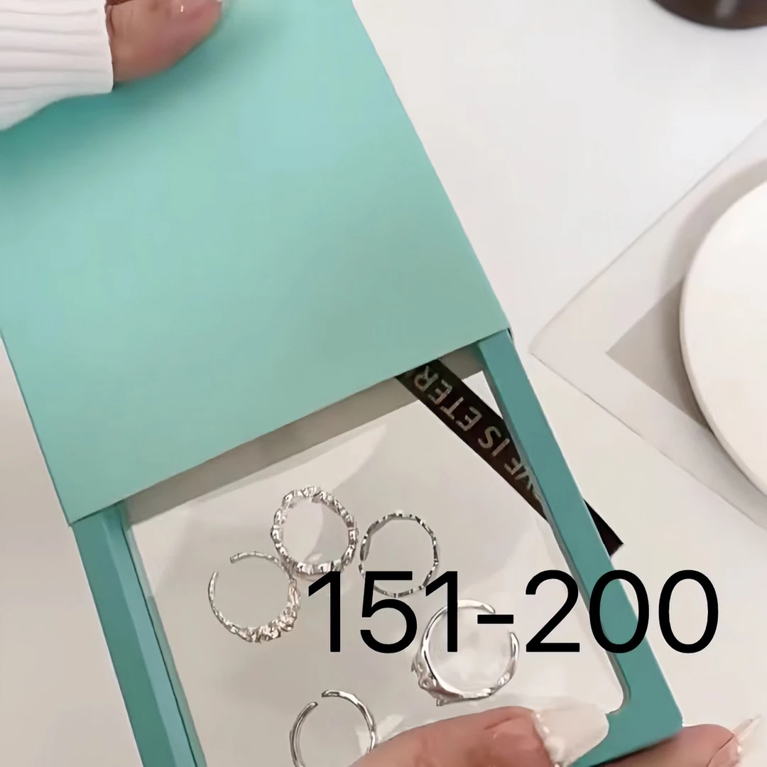 925银合成锆石耳饰 追光小熊201-300铜合金和银饰