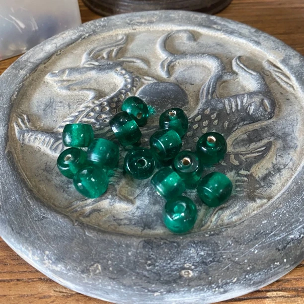 淄博博山12mm透绿色老琉璃散珠手串配珠