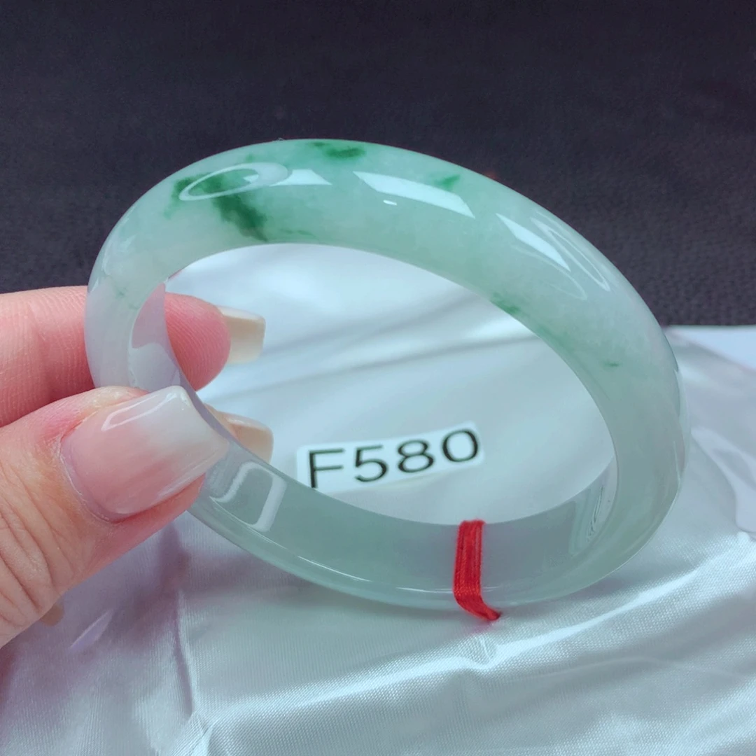 翡翠手镯未镶嵌手镯88