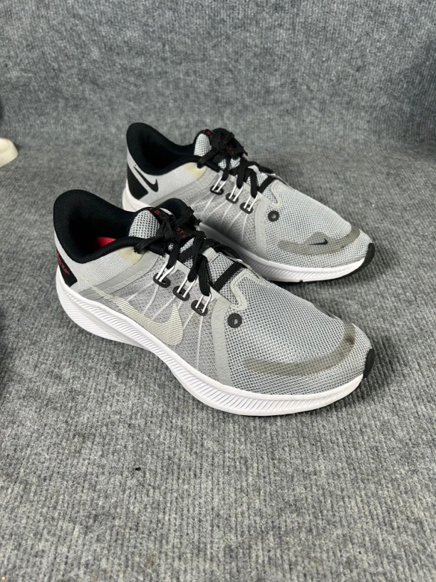 二手正品41码/260 Nike Quest 4 低帮 休闲跑步鞋 男款 灰色