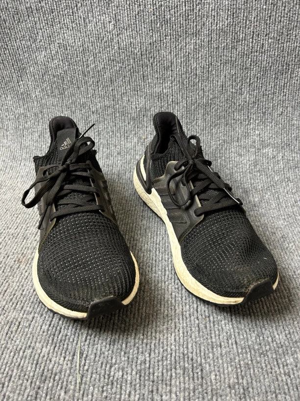 二手正品43码265/adidas Ultraboost 19 跑鞋 黑