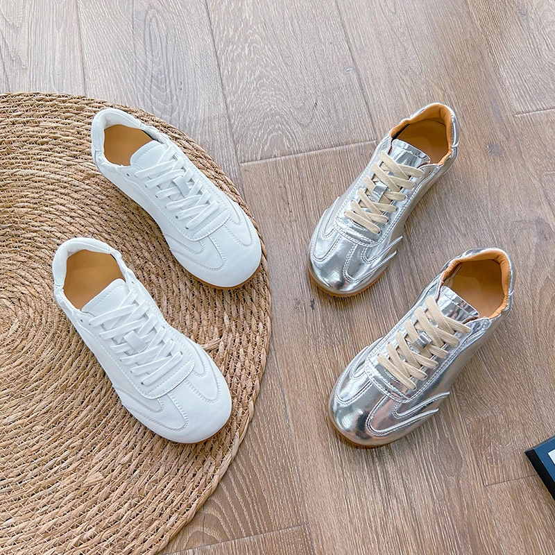 真皮阿甘鞋女2025夏季新款平底运动鞋女银色德训鞋百搭舒适女鞋潮